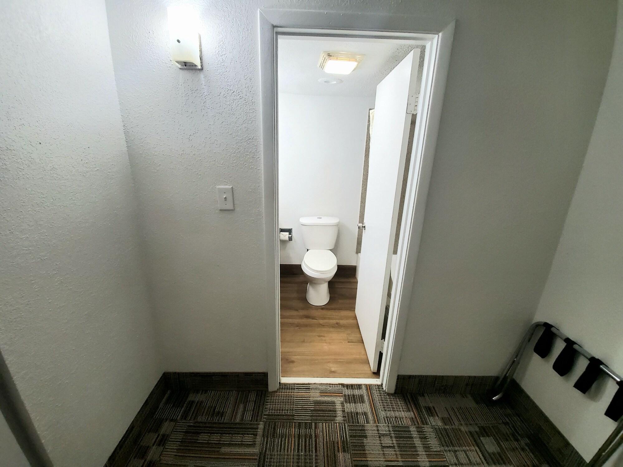 Royal Inn Hotel 인디애나폴리스 외부 사진