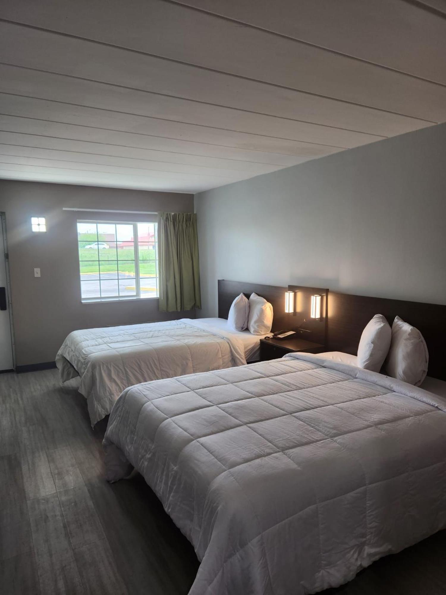 Royal Inn Hotel 인디애나폴리스 외부 사진