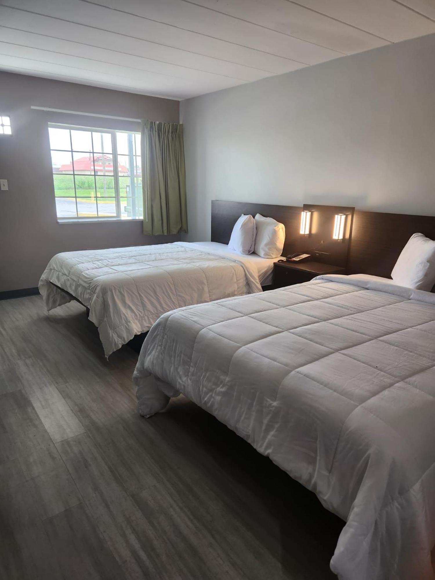 Royal Inn Hotel 인디애나폴리스 외부 사진